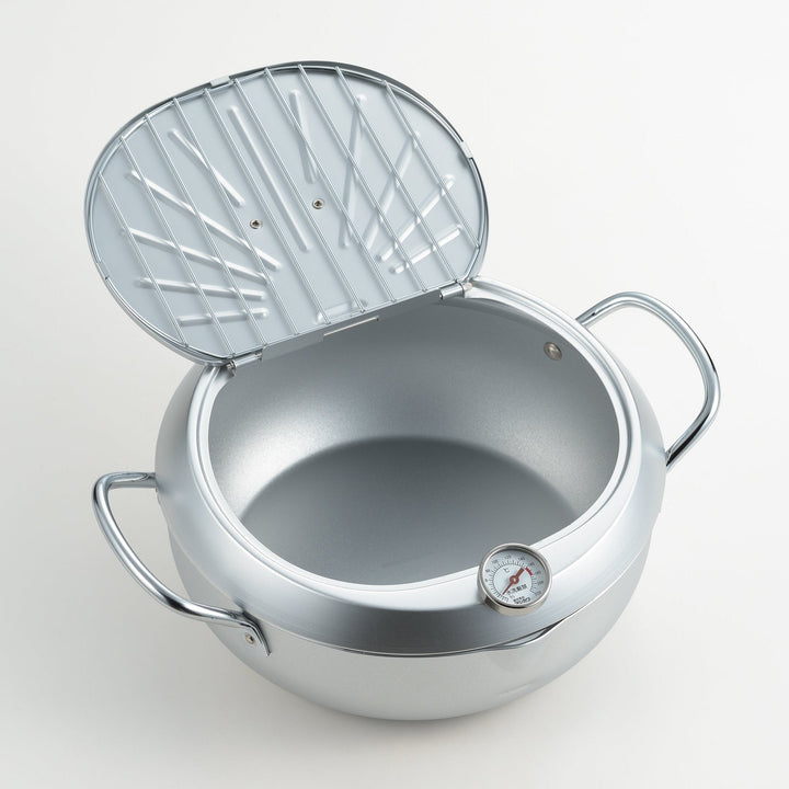Mirakutei III Tempura Pot with Lid 20cm