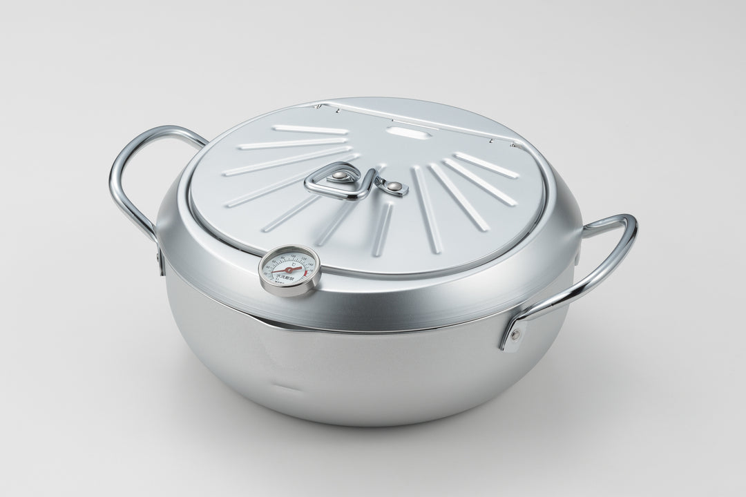 Mirakutei III Tempura Pot with Lid 20cm