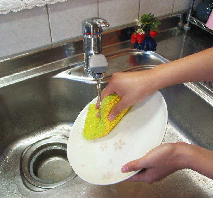 Detergent-free dish sponge