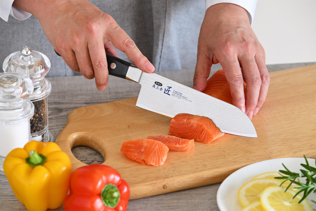 Tsubame-Sanjo TAKUMI Kasumi Damascus Santoku Knife – 16.3cm